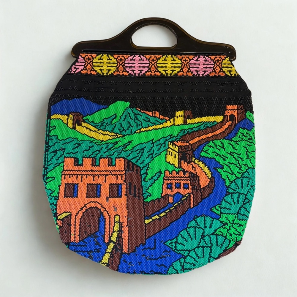 🎢 Vintage Beaded Great Wall Scene Top Handle Bag Multicolor Statement Purse